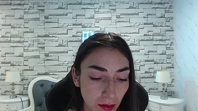 Snapshot of Maily_a_ chatting on 10/11/25, 03:06 Maily a online show from 10/11/25, 03:06