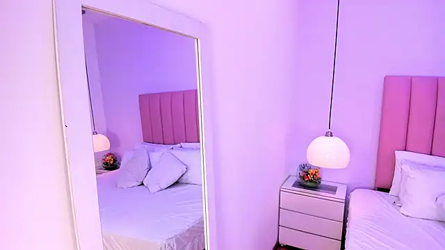 Amy Ferreira online show from 10/05/25, 03:16