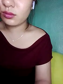 Snapshot of Linksys_nicee chatting on 10/31/25, 04:08 Linksys nicee online show from 10/31/25, 04:08