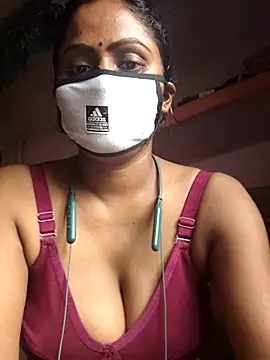 Jasmine Januja online show from 10/07/25, 08:33