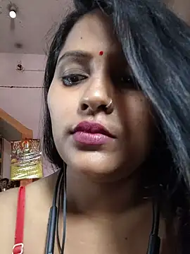 Jasmine Januja online show from 05/28/26, 02:42