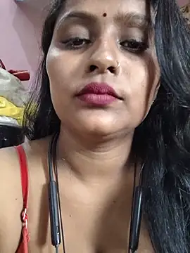 Jasmine Januja online show from 06/08/26, 01:20