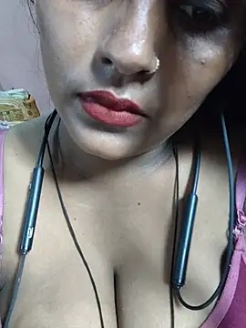 Jasmine Januja online show from 07/09/26, 04:49