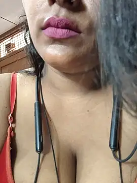 Jasmine Januja online show from 07/14/26, 03:00
