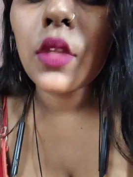 Jasmine Januja online show from 07/17/26, 01:45