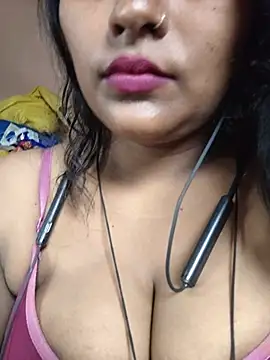 Jasmine Januja online show from 07/19/26, 10:52