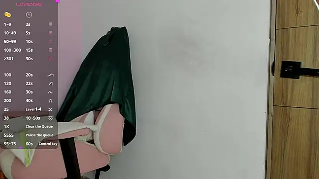 Snapshot of Yuni_kim chatting on 11/28/25, 02:53 Yuni kim online show from 11/28/25, 02:53