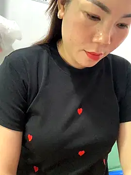 Baby-bigtits2025 online show from 09/16/25, 05:08