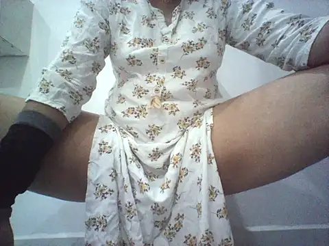 Snapshot of telugu_honey1 chatting on 07/12/26, 06:10 telugu honey1 online show from 07/12/26, 06:10