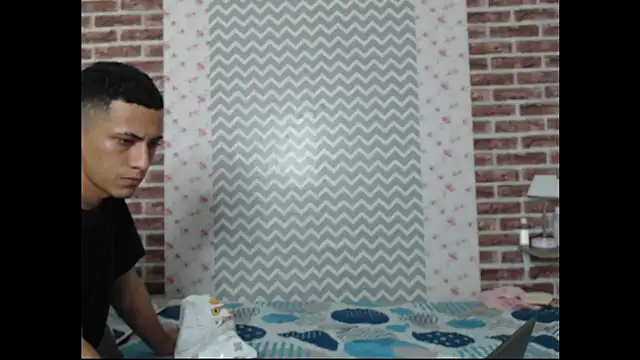 Snapshot of KaMila_M00N chatting on 10/25/25, 06:10 KaMila M00N online show from 10/25/25, 06:10