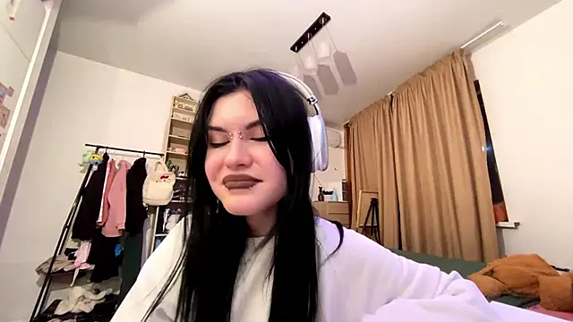 DulcieBelin online show from 09/16/25, 09:05