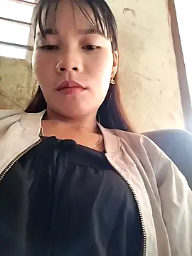 linhkem-cute online show from 09/30/25, 01:43