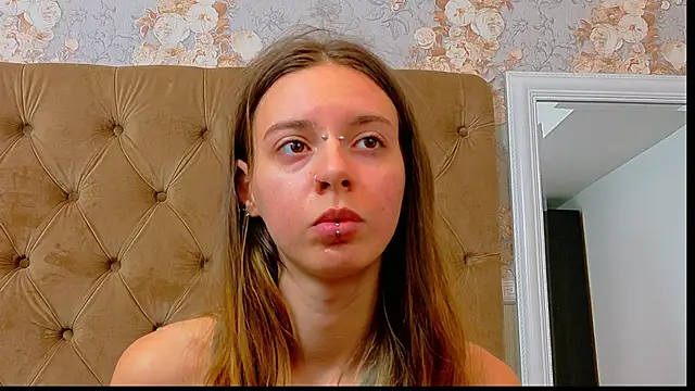CoraVex online show from 05/28/26, 03:59