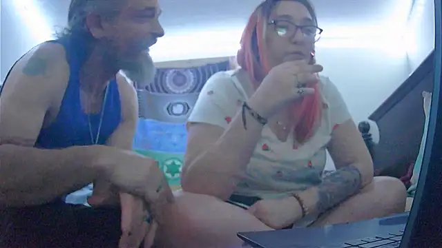 Violet-Dreamz333 online show from 12/22/25, 11:35