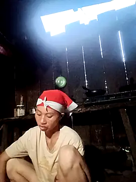 Snapshot of donna-bae chatting on 09/19/25, 10:43 donna-bae online show from 09/19/25, 10:43