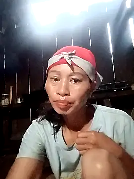 Snapshot of donna-bae chatting on 09/22/25, 11:29 donna-bae online show from 09/22/25, 11:29