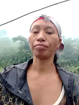 Snapshot of donna-bae chatting on 10/21/25, 12:11 donna-bae online show from 10/21/25, 12:11