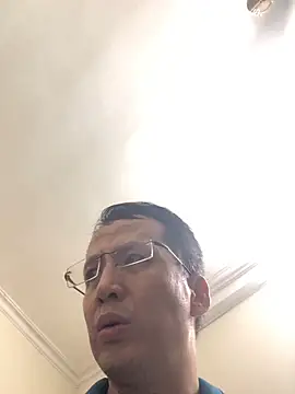 Snapshot of MaiHoang2k chatting on 10/04/25, 12:03 MaiHoang2k online show from 10/04/25, 12:03