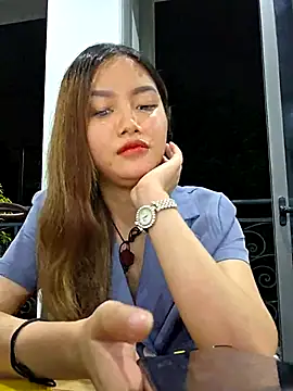 MaiHoang2k online show from 12/02/25, 11:04