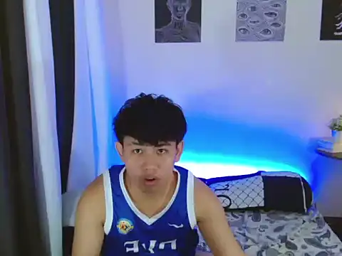 charliebighead online show from 06/25/26, 04:34