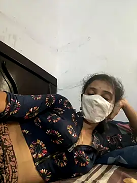 Snapshot of sweetreddy-02 chatting on 10/03/25, 08:55 sweetreddy-02 online show from 10/03/25, 08:55