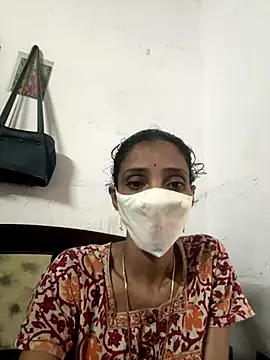 Snapshot of sweetreddy-02 chatting on 10/28/25, 05:55 sweetreddy-02 online show from 10/28/25, 05:55