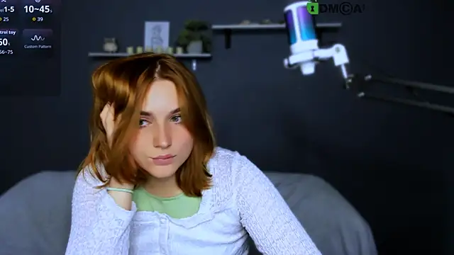 Snapshot of casey_meow_ chatting on 11/13/25, 09:41 casey meow online show from 11/13/25, 09:41