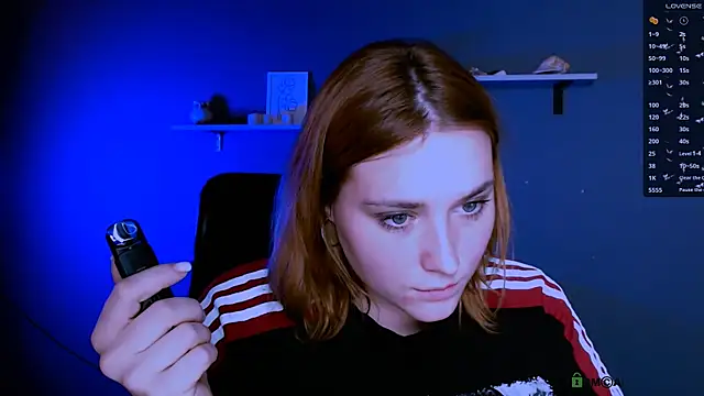 Snapshot of casey_meow_ chatting on 12/04/25, 09:40 casey meow online show from 12/04/25, 09:40