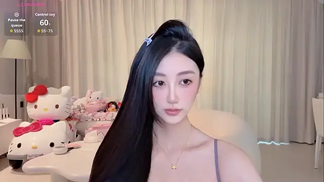 Snapshot of Melody-11 chatting on 11/06/25, 01:06 Melody-11 online show from 11/06/25, 01:06