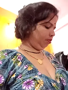 Snapshot of Hott_locky chatting on 10/03/25, 11:13 Hott locky online show from 10/03/25, 11:13