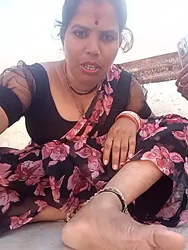 Snapshot of Hott_locky chatting on 10/04/25, 11:30 Hott locky online show from 10/04/25, 11:30