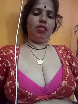 Snapshot of Hott_locky chatting on 10/05/25, 03:21 Hott locky online show from 10/05/25, 03:21