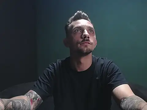 guesswhatbitch online show from 09/23/25, 11:41