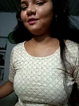 Snapshot of Hot_Shredha chatting on 10/06/25, 04:15 Hot Shredha online show from 10/06/25, 04:15