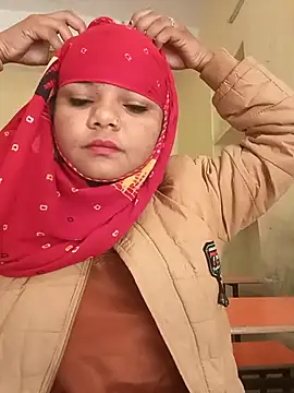 Snapshot of Hot_Shredha chatting on 11/10/25, 02:54 Hot Shredha online show from 11/10/25, 02:54