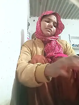 Snapshot of Hot_Shredha chatting on 11/20/25, 01:39 Hot Shredha online show from 11/20/25, 01:39