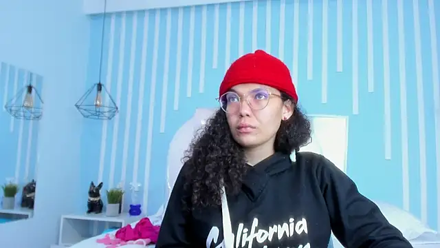 SweetStarr  online show from 10/08/25, 12:47