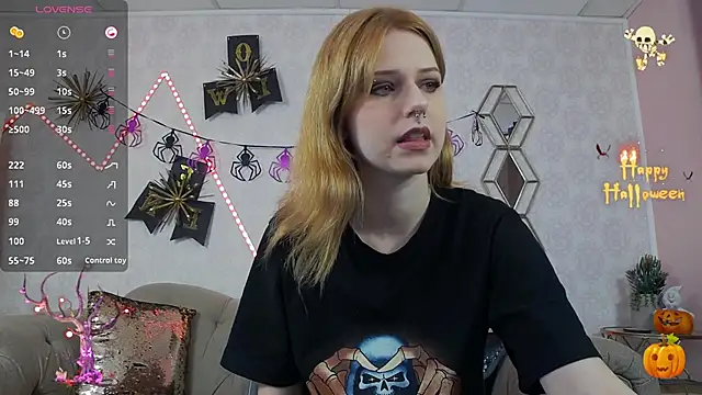 Snapshot of WendyMey chatting on 10/29/25, 07:21 WendyMey online show from 10/29/25, 07:21