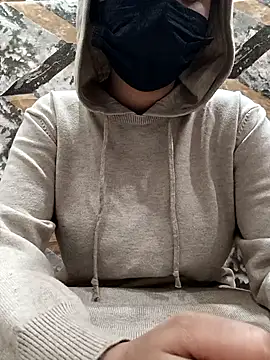 Snapshot of Sophia_James_ chatting on 12/17/25, 08:48 Sophia James online show from 12/17/25, 08:48