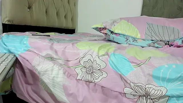 Snapshot of brandy_h9 chatting on 10/22/25, 02:34 brandy h9 online show from 10/22/25, 02:34