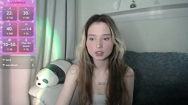  Lua   online show from 10/09/25, 04:49