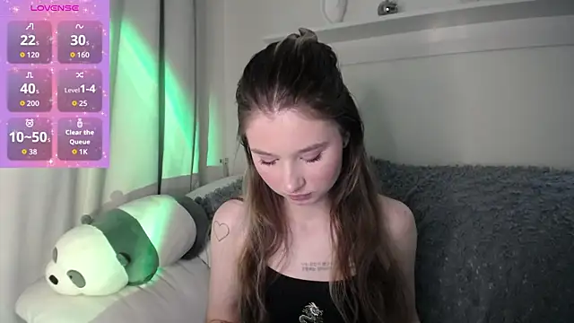  Lua   online show from 10/10/25, 11:42