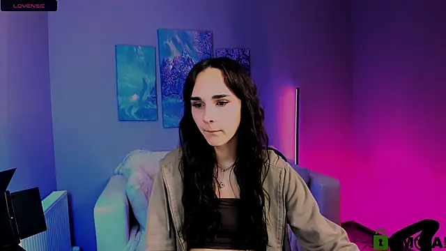 Snapshot of ariana_ross7 chatting on 09/22/25, 07:38 ariana ross7 online show from 09/22/25, 07:38