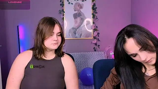 Snapshot of ariana_ross7 chatting on 10/20/25, 07:14 ariana ross7 online show from 10/20/25, 07:14