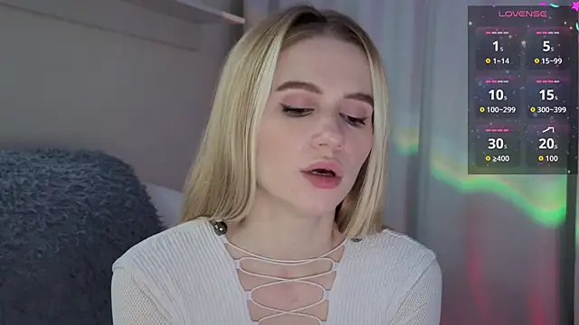 Ange Lus online show from 10/18/25, 09:37