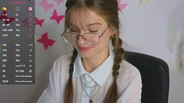 Snapshot of Katyaa_Lover chatting on 10/15/25, 04:07 Katyaa Lover online show from 10/15/25, 04:07