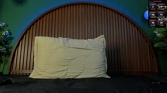 Snapshot of JeergMuscle chatting on 09/23/25, 05:32 JeergMuscle online show from 09/23/25, 05:32