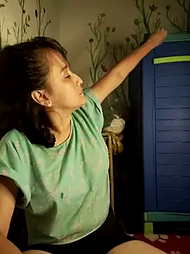 valery506 online show from 10/16/25, 02:01