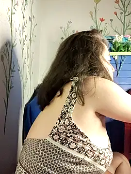 valery506 online show from 10/24/25, 04:09