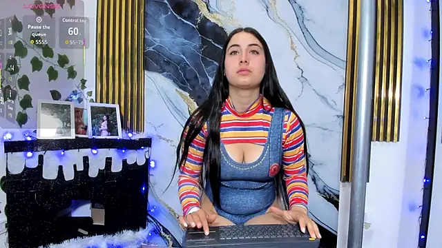 brittanyy20 online show from 01/13/26, 09:47